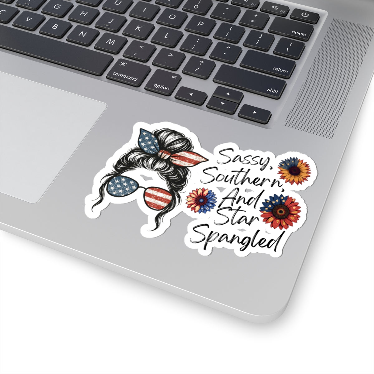 Add some attitude with this “Sassy, Southern, and Star Spangled” sticker! Bold, patriotic, and full of charm—perfect for water bottles, laptops, or wherever you show off your style.